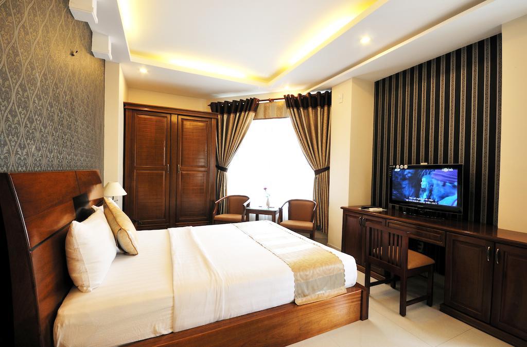 Bao Tran Hotel Хошимин Екстериор снимка